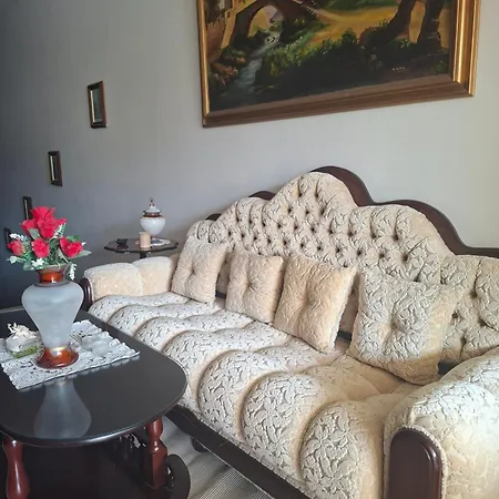 Basic Double Bedroom Private Bathroom Close To Malta Airport בית אירוח Gudja